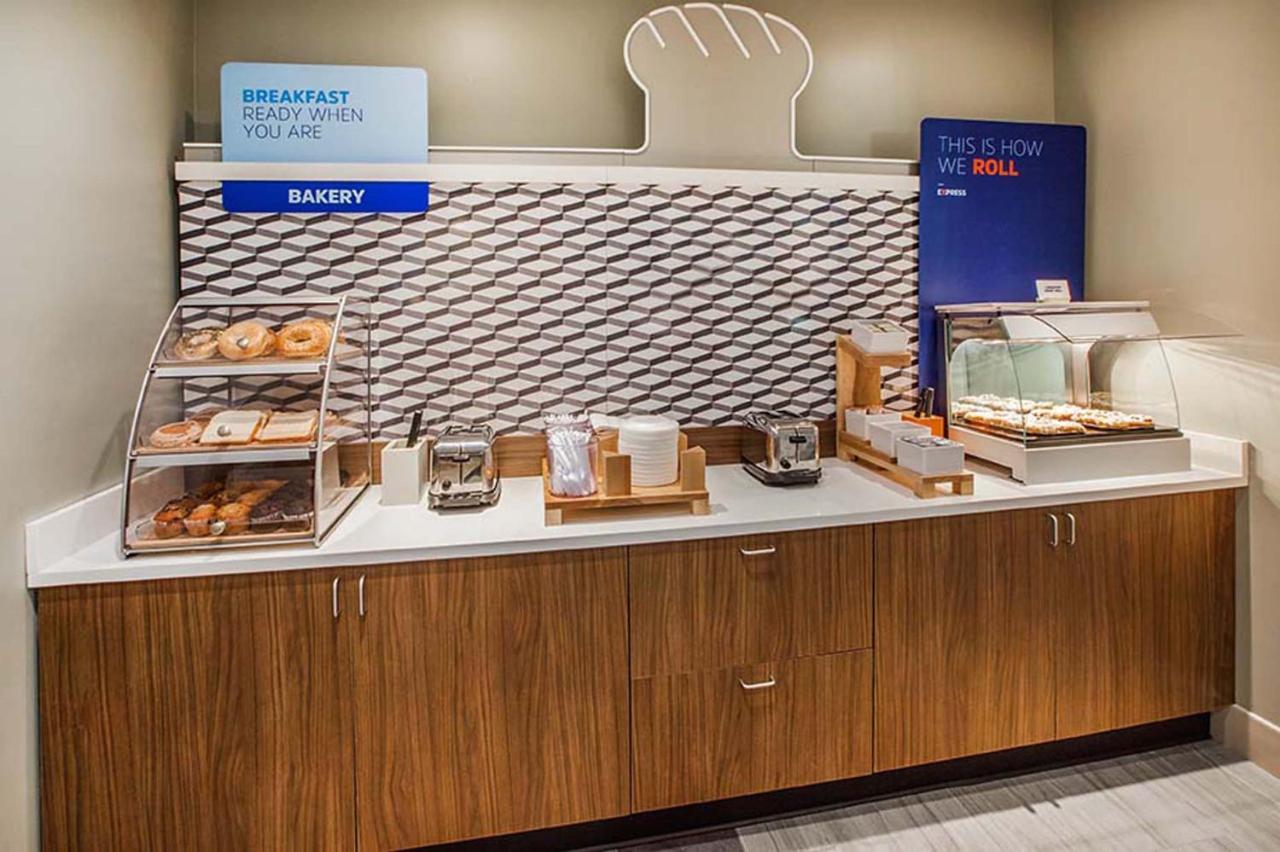 Holiday Inn Express Hotel & Suites Eugene Downtown - University By Ihg Eksteriør billede